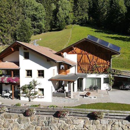 Haus Evelin Apartamento Sankt Leonhard im Pitztal Exterior foto